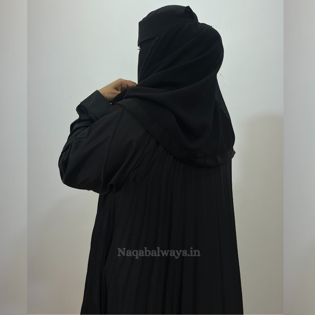 PLEATED ABAYAH - BLACK