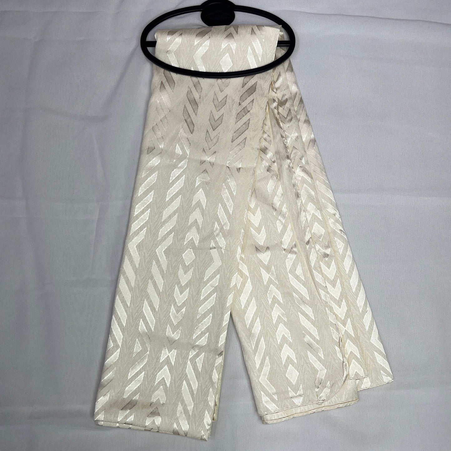 Soft Shine Textured Hijab – Elegant & Stylish Look for Any Occasion