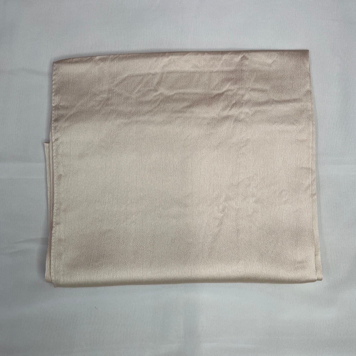 Soft Shine Dusty Pink Hijab – Elegant & Comfortable for Everyday Wear