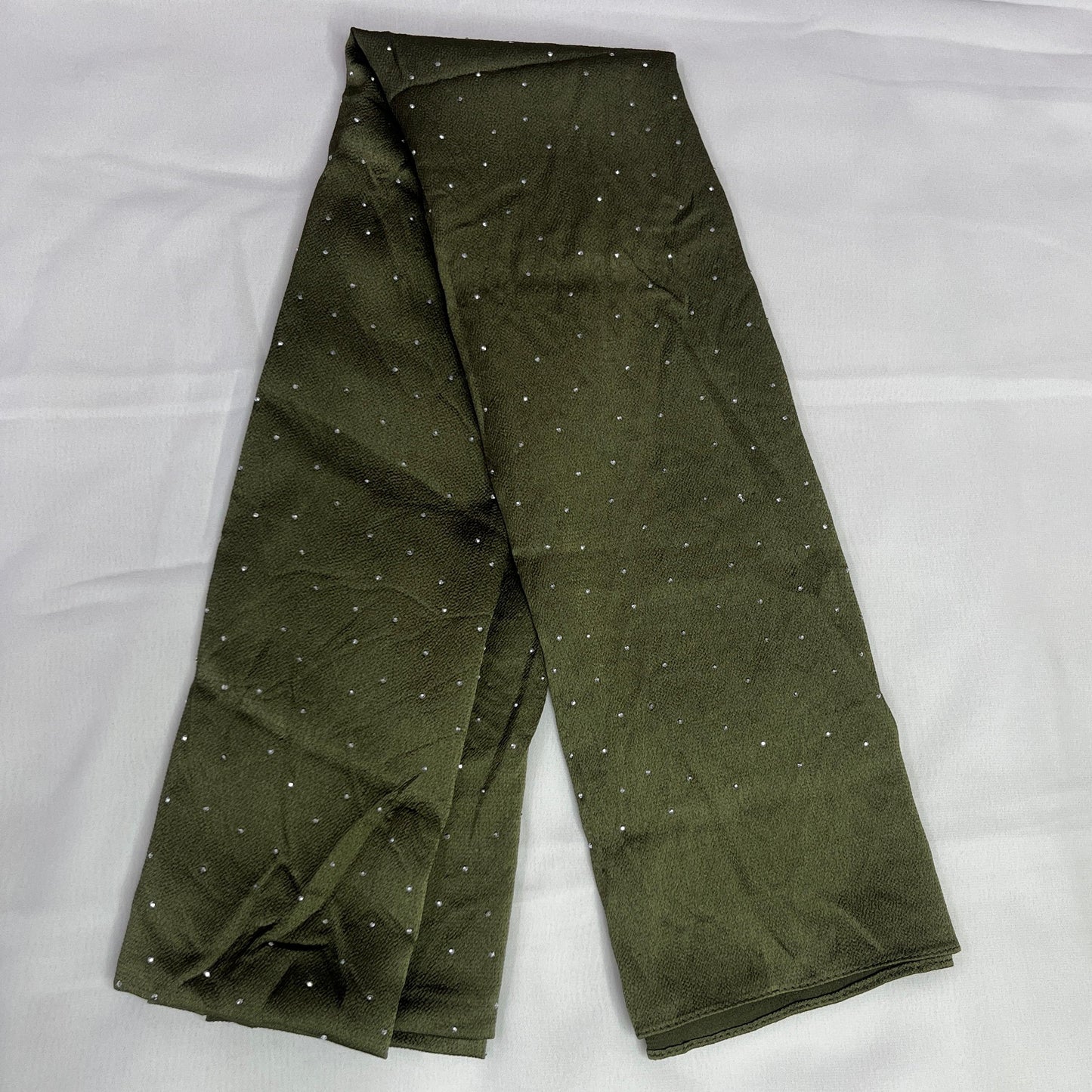 Golden Pleated Stone Hijab – Graceful Look with Elegant Detailing