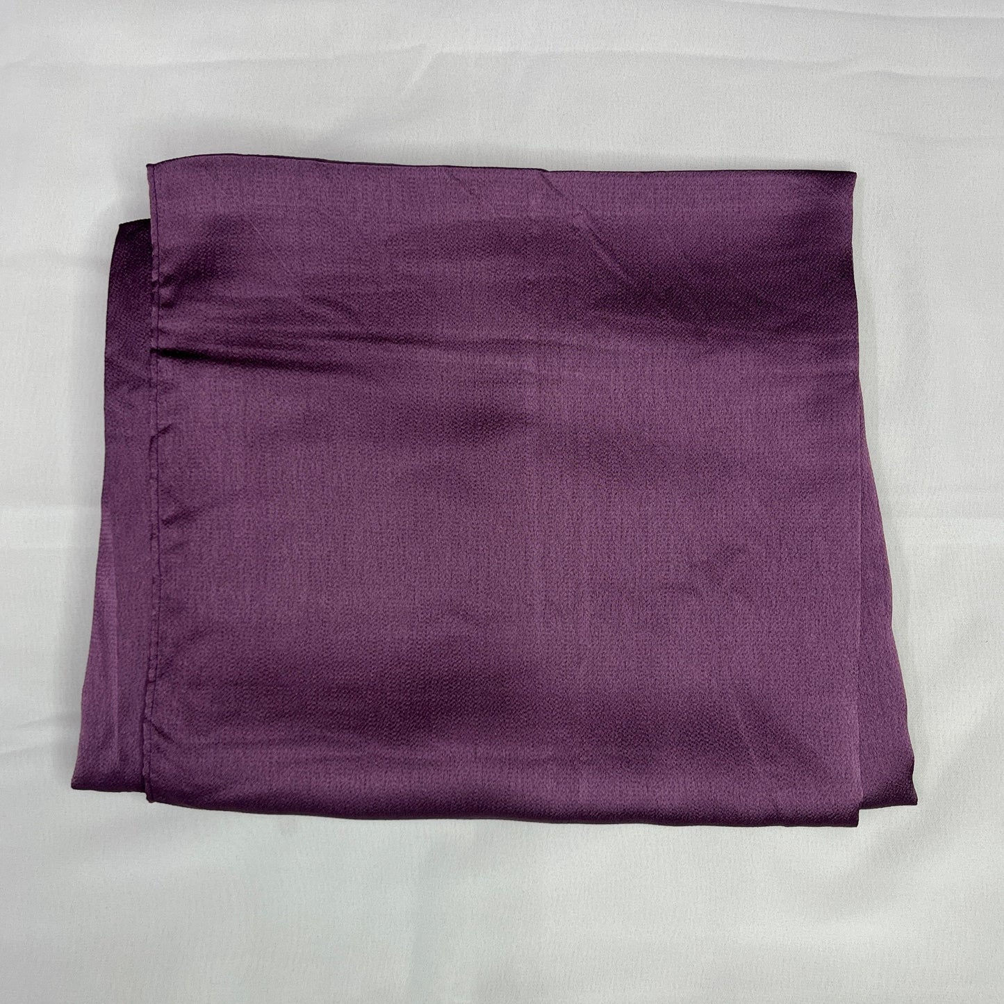 Soft Shine Dusty Pink Hijab – Elegant & Comfortable for Everyday Wear