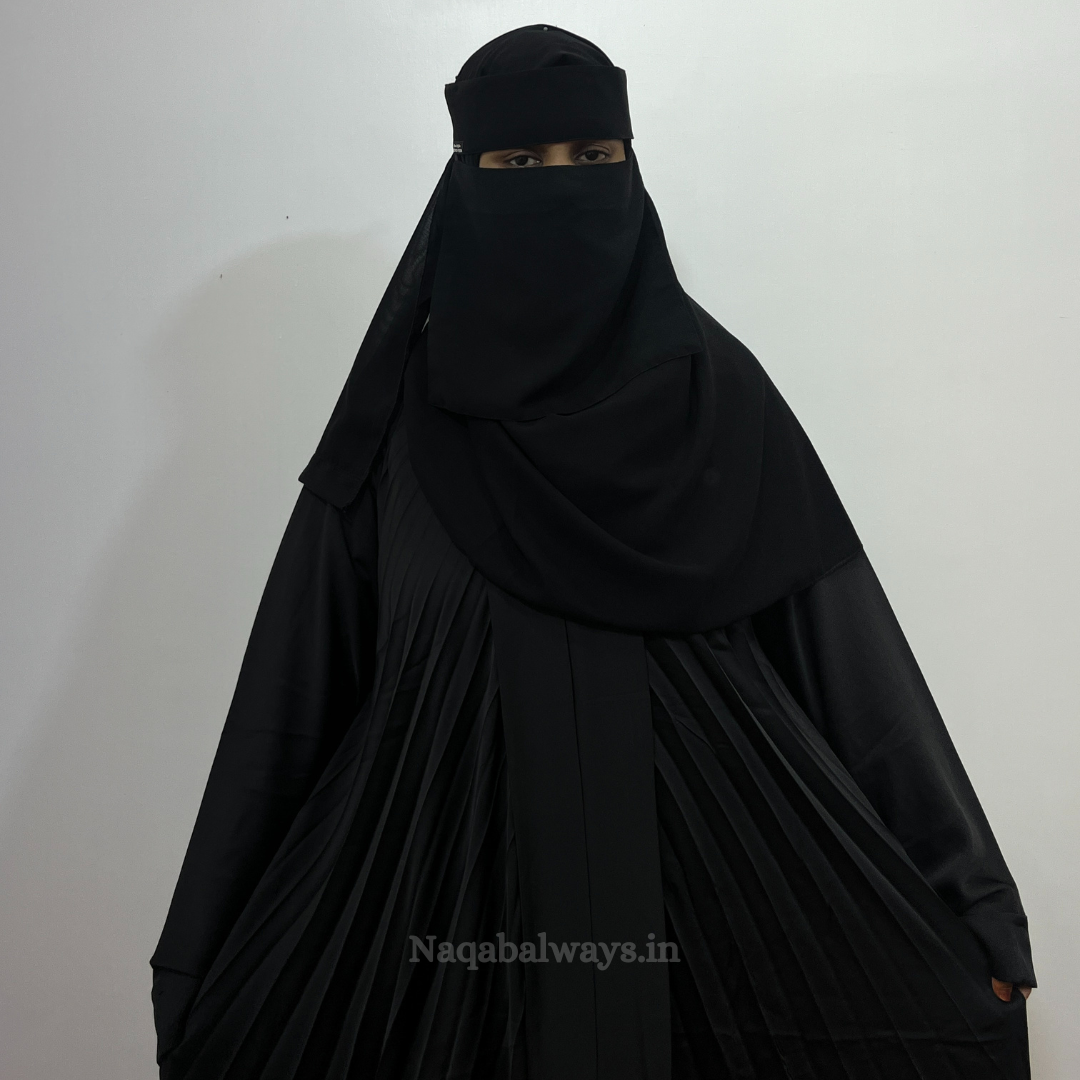 PLEATED ABAYAH - BLACK
