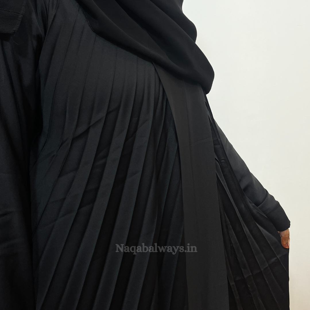 PLEATED ABAYAH - BLACK
