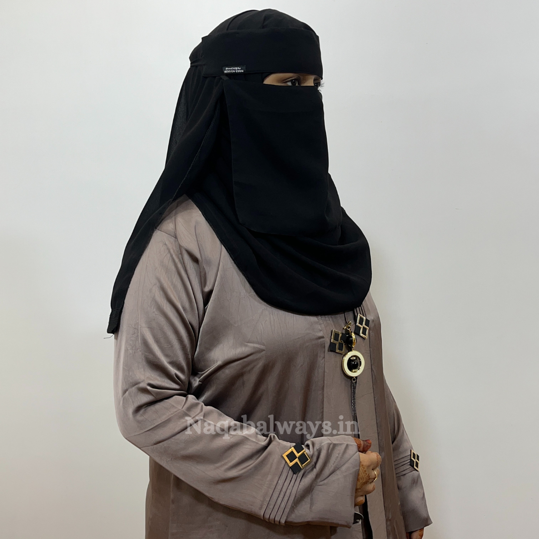 Front-Open Abaya with Attached Inner Layer – Premium Black Design